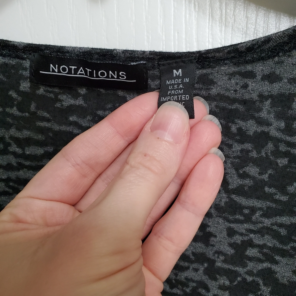 Notations Cardigan-Size Medium - Picture 3 of 5